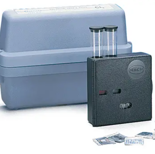 CHLORINE FREE AND TOTAL TEST KIT